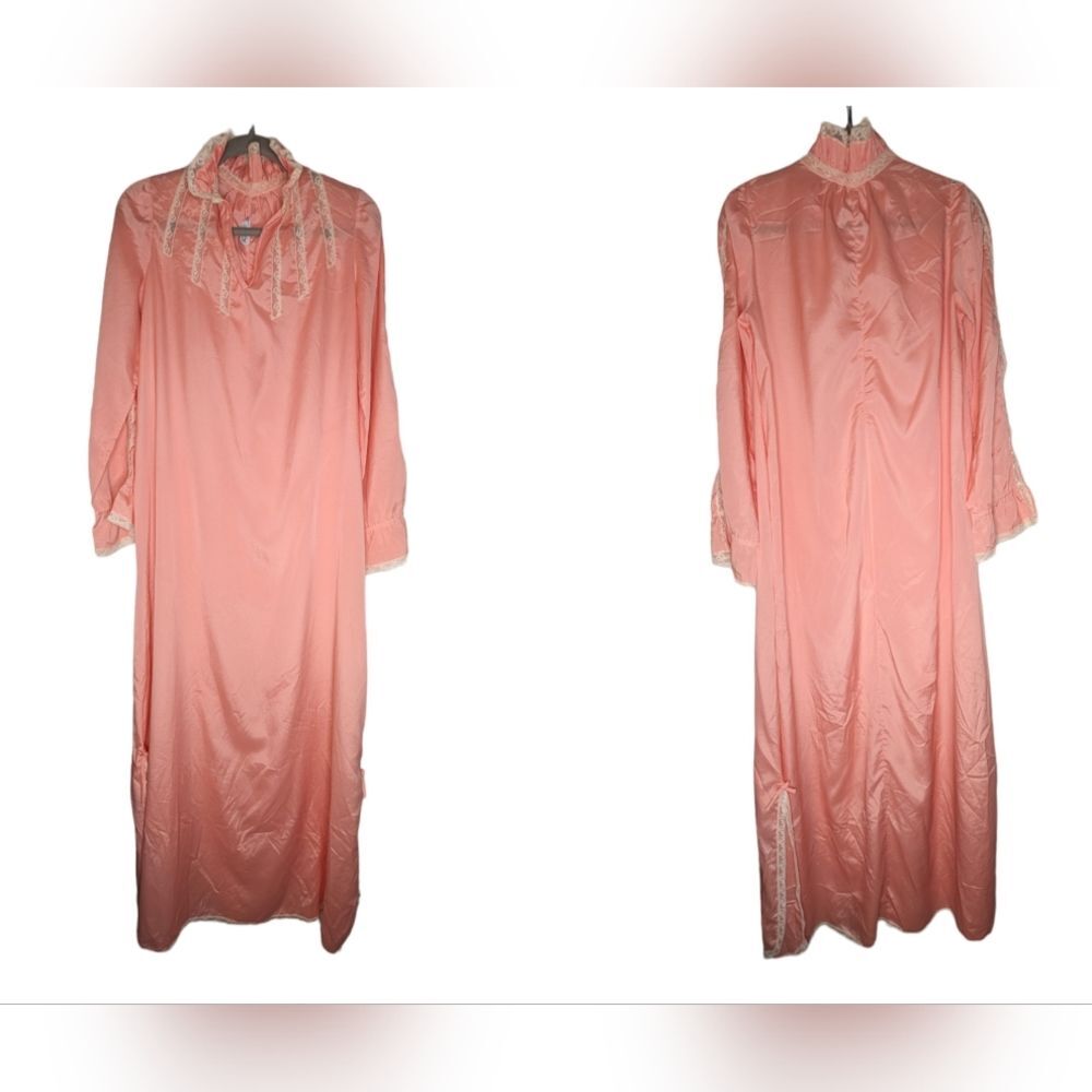 Women's Vintage Eve Stillman Lord & Taylor Peach Pink Lace Nightgown